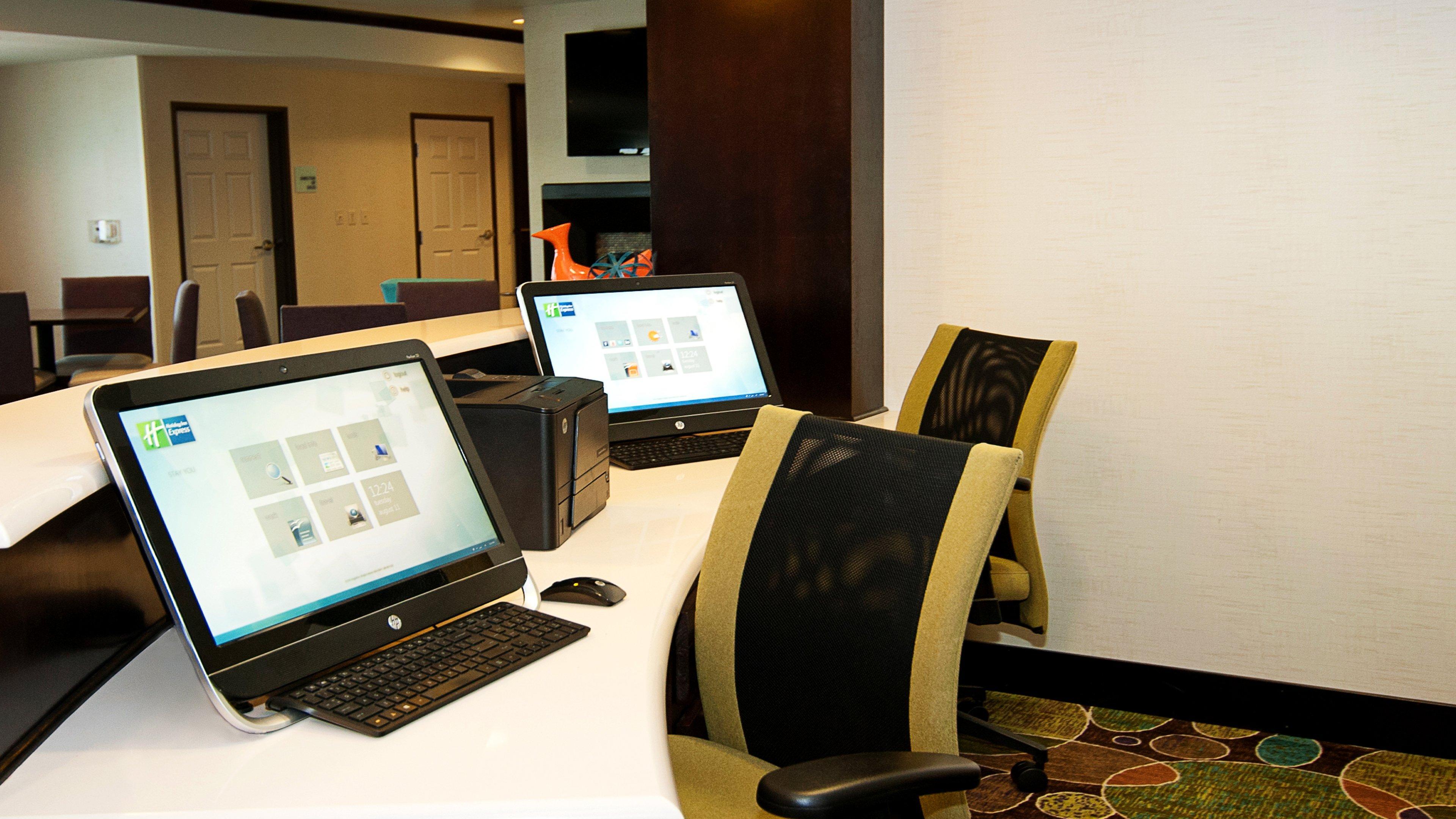 Holiday Inn Express Hotel & Suites Wichita Northeast By Ihg Екстериор снимка